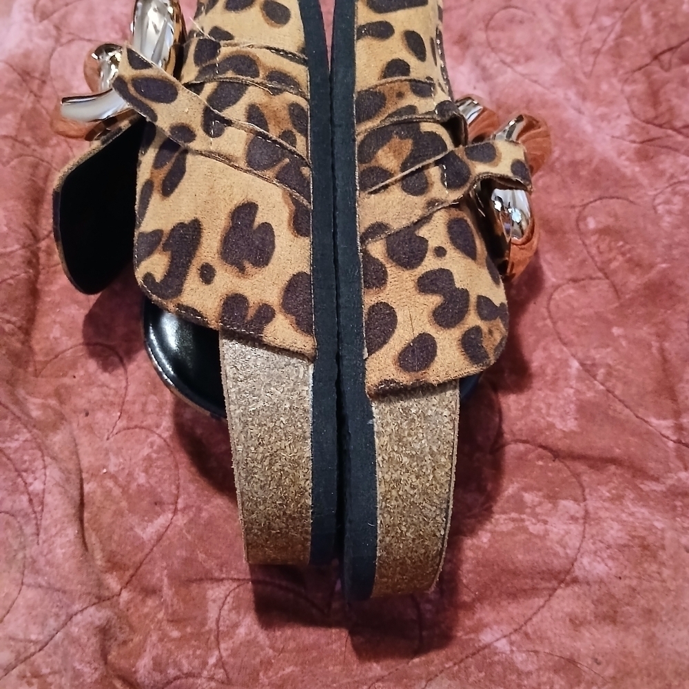 Unbranded Ladies NWOT leopard Print Sandals. Size 6.5 - Picture 4 of 6